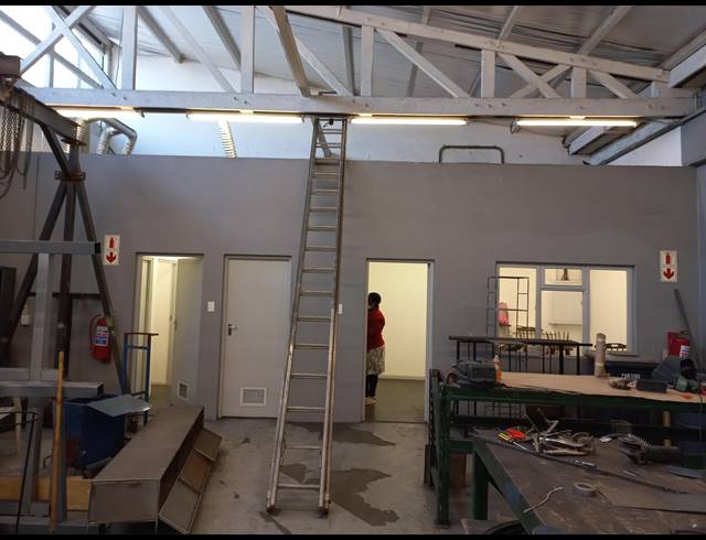 189M² WAREHOUSE TO LET IN MAITLAND